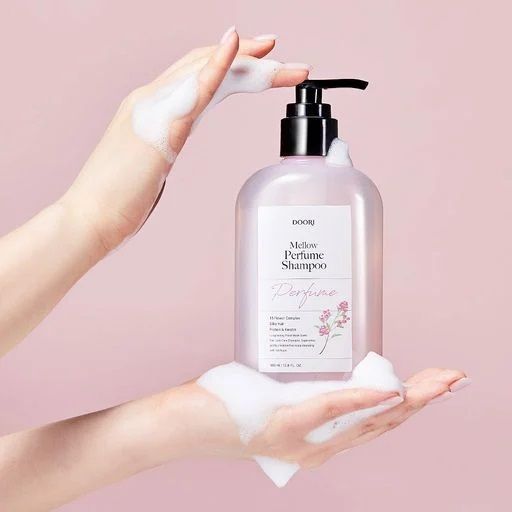 Парфюмированный шампунь для волос DAENG GI MEO RI Mellow perfume shampoo 380ml sh-01653 фото