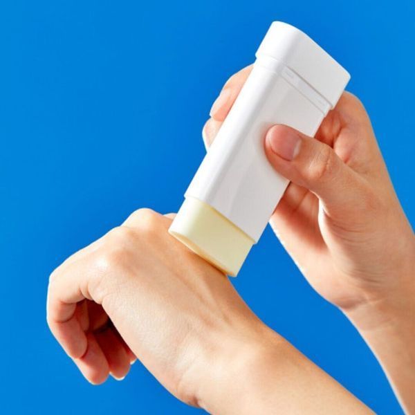 Увлажняющий солнцезащитный сток Manyo HYALURON HYDRATING SUNSTICK so-56241 фото