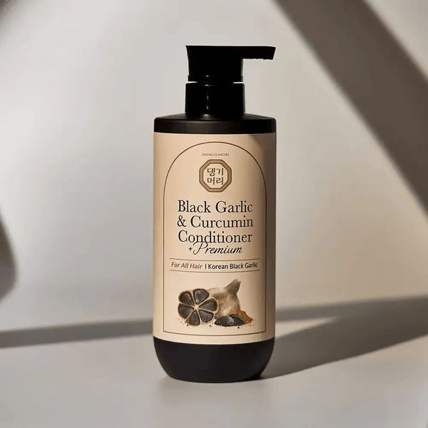 Преміальний кондиціонер DAENG GI MEO RI premium Black Garlic&curcumin Conditioner 500ml ko-11960 фото