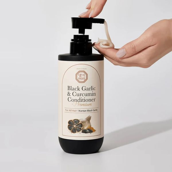 Преміальний кондиціонер DAENG GI MEO RI premium Black Garlic&curcumin Conditioner 500ml ko-11960 фото