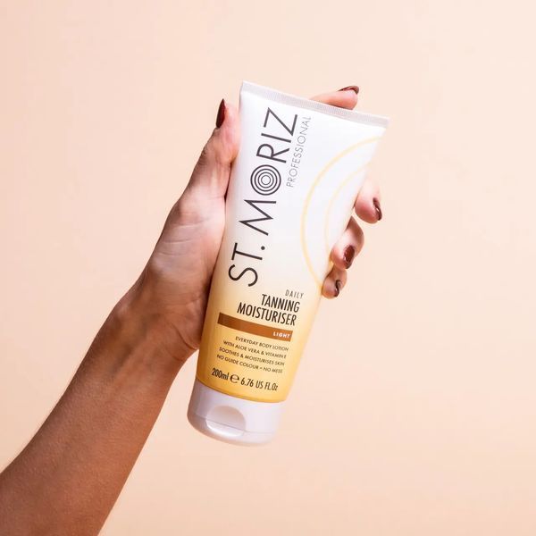 Увлажняющий лосьон для постепенного загара St.Moriz Professional Golden Glow Tanning Moisturiser an-47372 фото