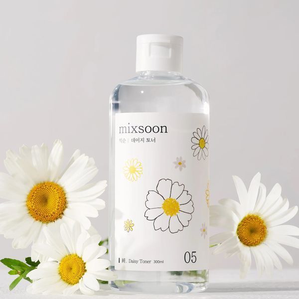 Успокаивающий тонер для лица с экстрактом ромашки Mixsoon Daisy Toner 300ml to-10692 фото